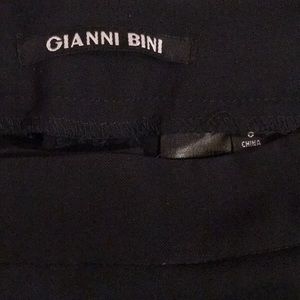 Gianni Bini Pants & Jumpsuits - Gianni Bini navy slim fit pants (0) Gianni Bini Pants & Jumpsuits - Gianni Bini navy slim fit pants (0)